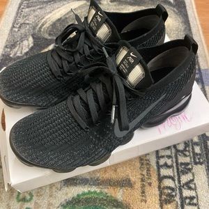 Nike vapor max “Black”